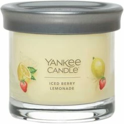 Outlet ❤️ Yankee Candle Iced Berry Lemonade Signature Small Tumbler Candle ✔️